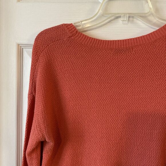 Cotton On Sweater Women’s Medium Round Neck Light Weight Salmon Slit Side - Picture 12 of 15